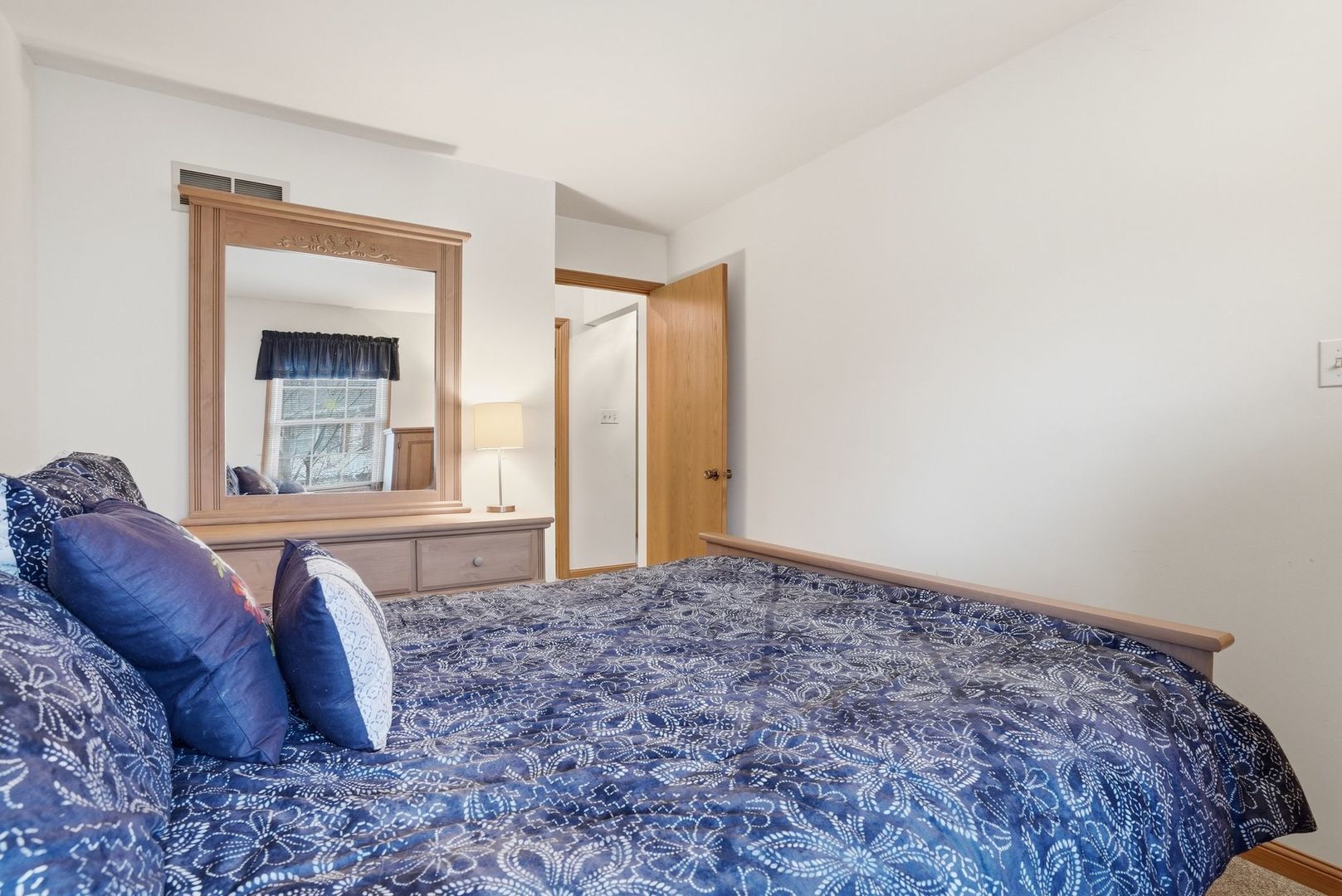 9867 Cambridge Court #B, Mokena, IL 60448