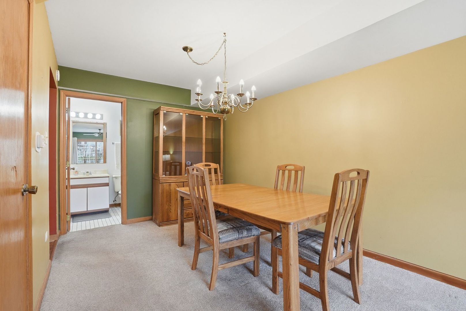 9867 Cambridge Court #B, Mokena, IL 60448