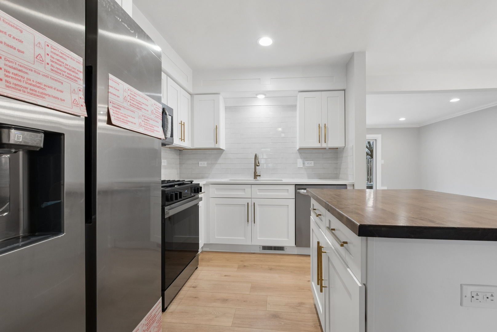 27 Sorrento Drive, Palos Heights, IL 60463