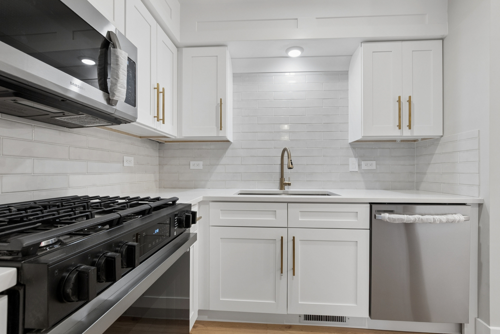 27 Sorrento Drive, Palos Heights, IL 60463