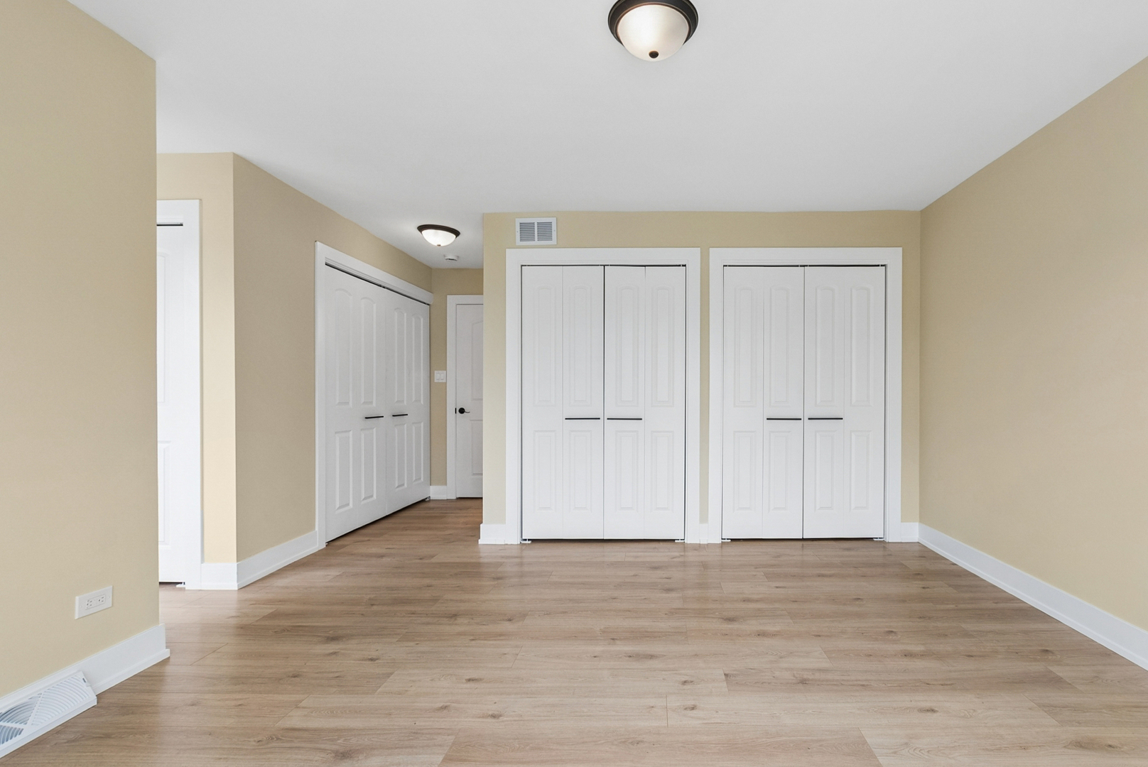 27 Sorrento Drive, Palos Heights, IL 60463