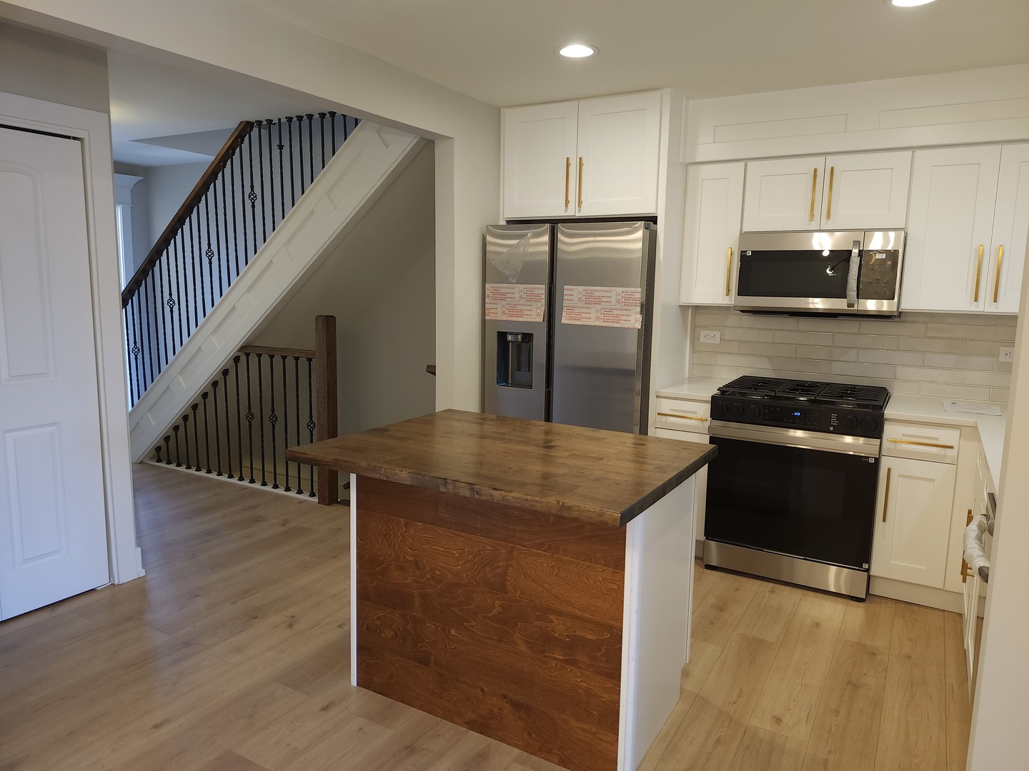 27 Sorrento Drive, Palos Heights, IL 60463