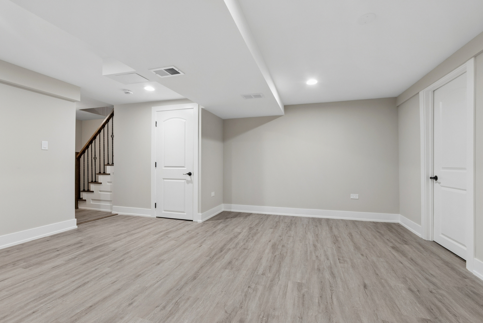 27 Sorrento Drive, Palos Heights, IL 60463