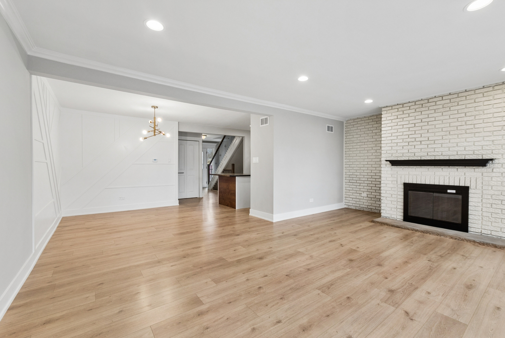 27 Sorrento Drive, Palos Heights, IL 60463