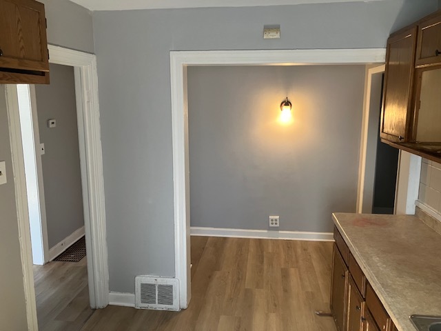 17821 Roy Avenue, Lansing, IL 60438