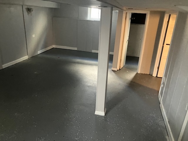 17821 Roy Avenue, Lansing, IL 60438