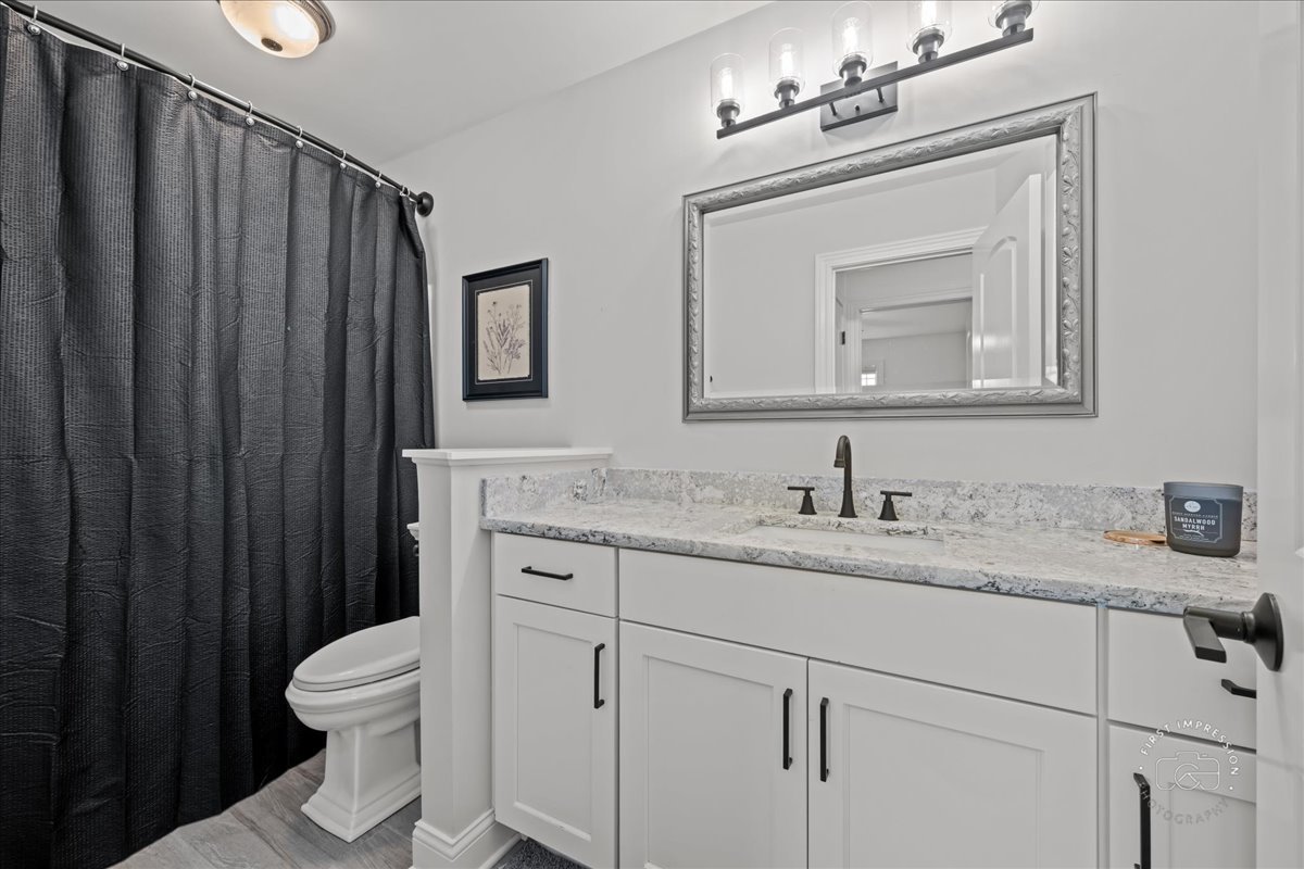 321 Jake Lane, Hampshire, IL 60140