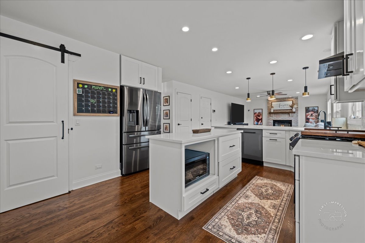 321 Jake Lane, Hampshire, IL 60140