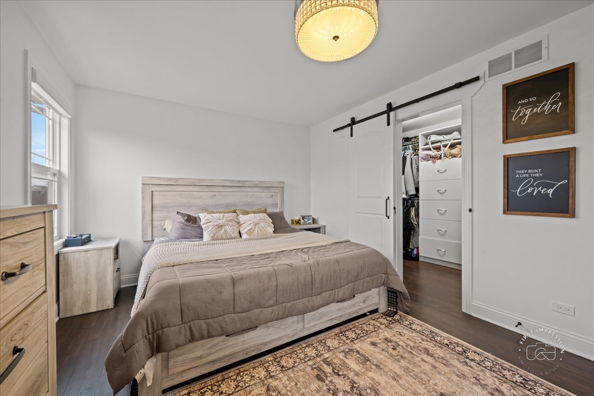 321 Jake Lane, Hampshire, IL 60140