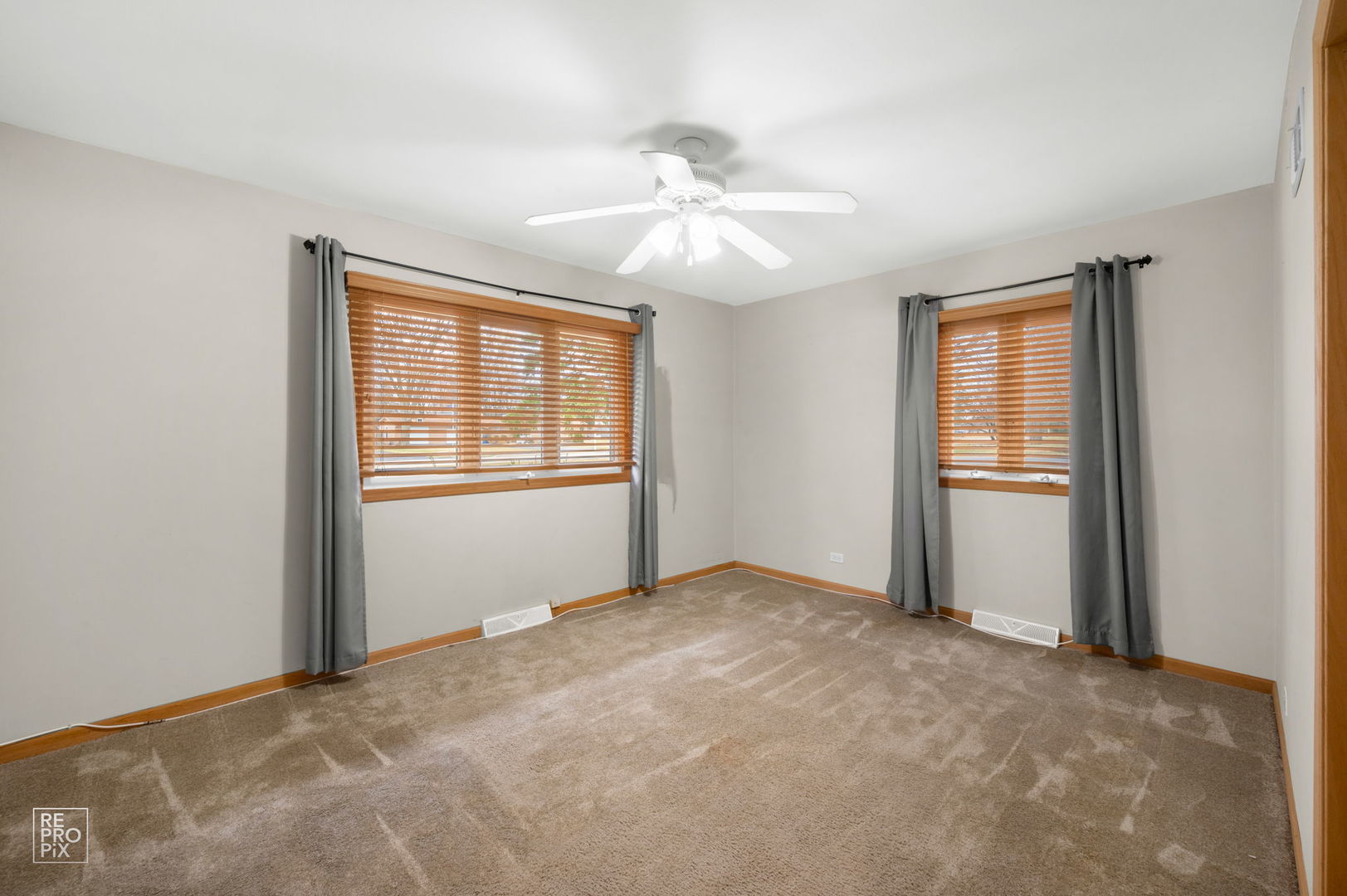 835 Bryn Mawr Avenue, Bartlett, IL 60103