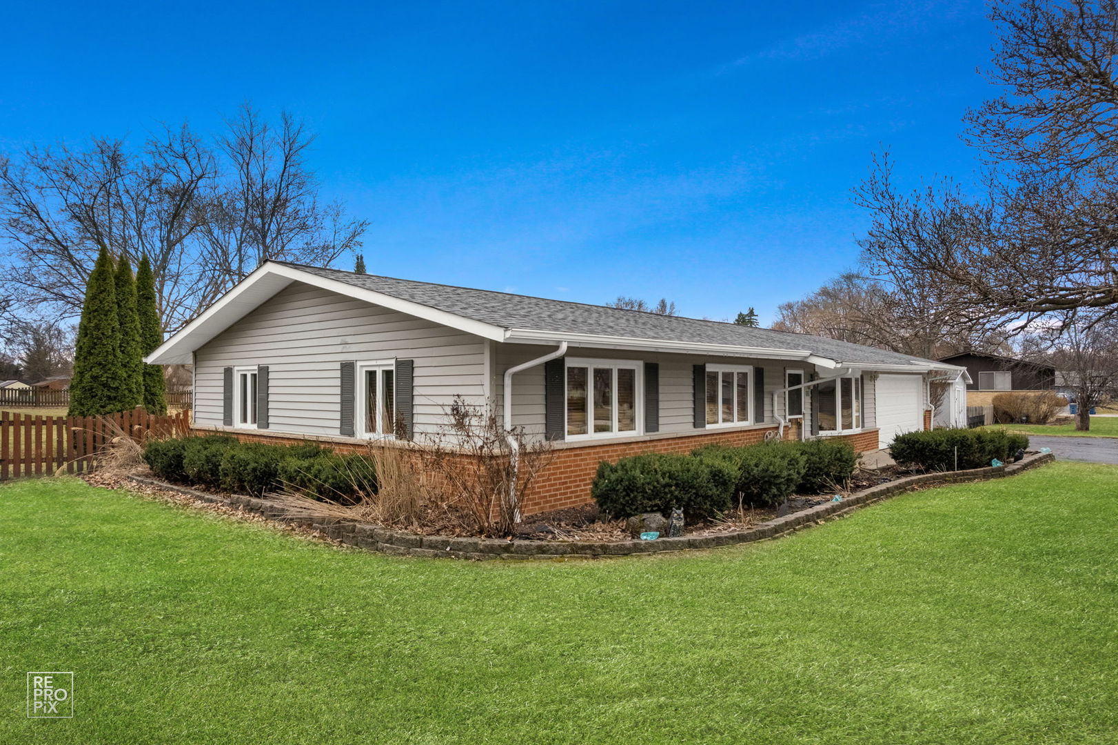 835 Bryn Mawr Avenue, Bartlett, IL 60103