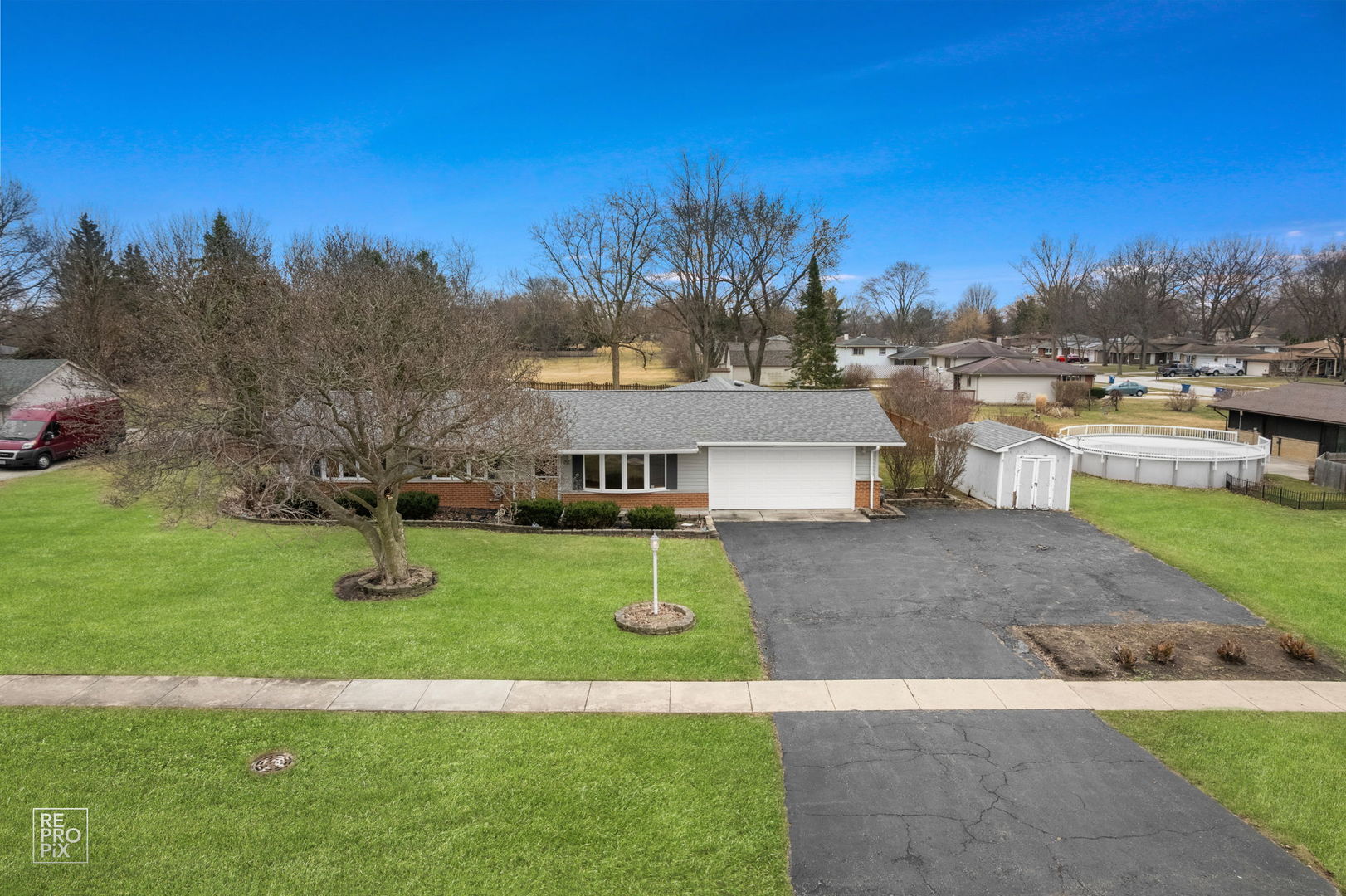 835 Bryn Mawr Avenue, Bartlett, IL 60103