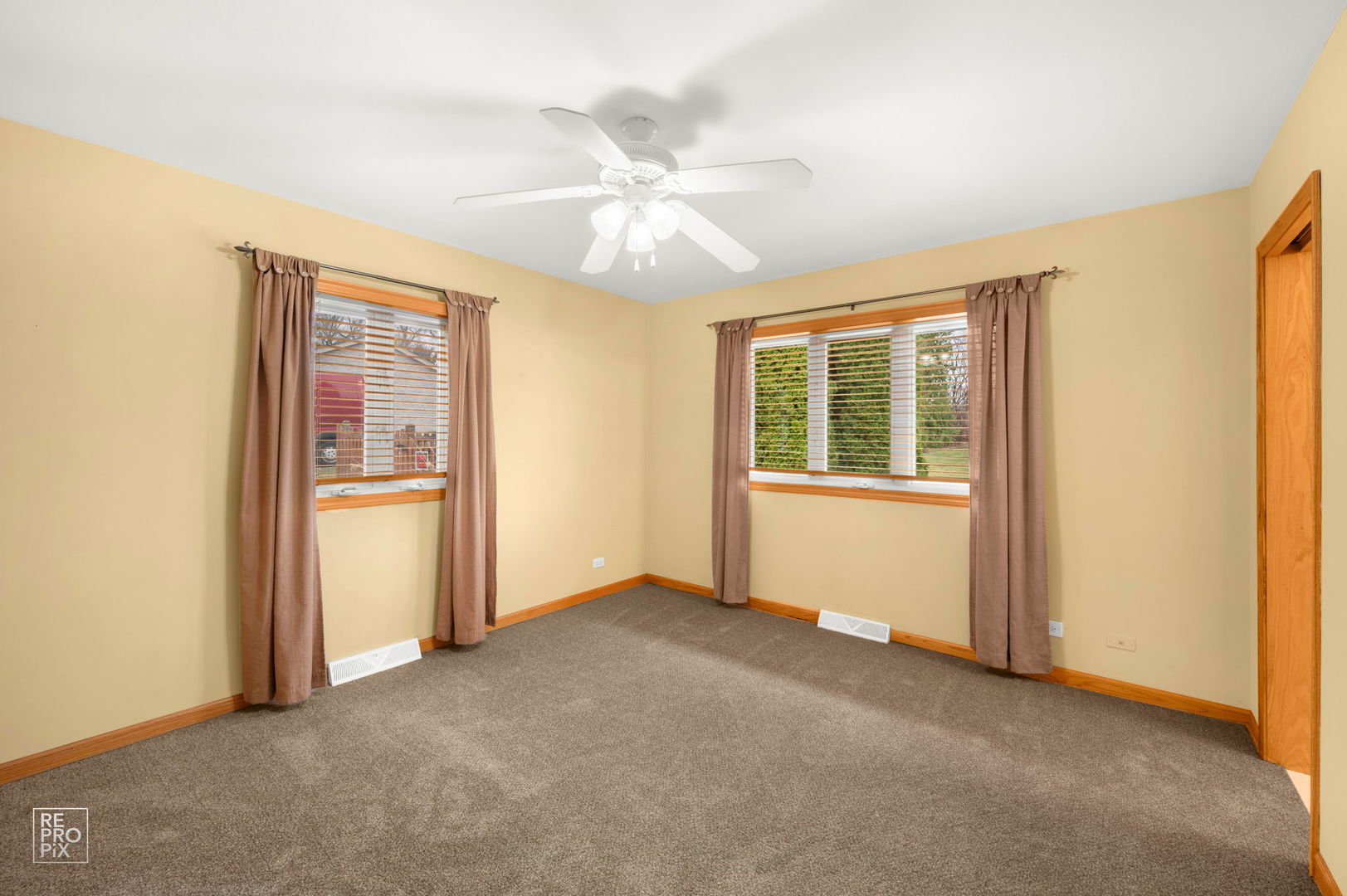 835 Bryn Mawr Avenue, Bartlett, IL 60103