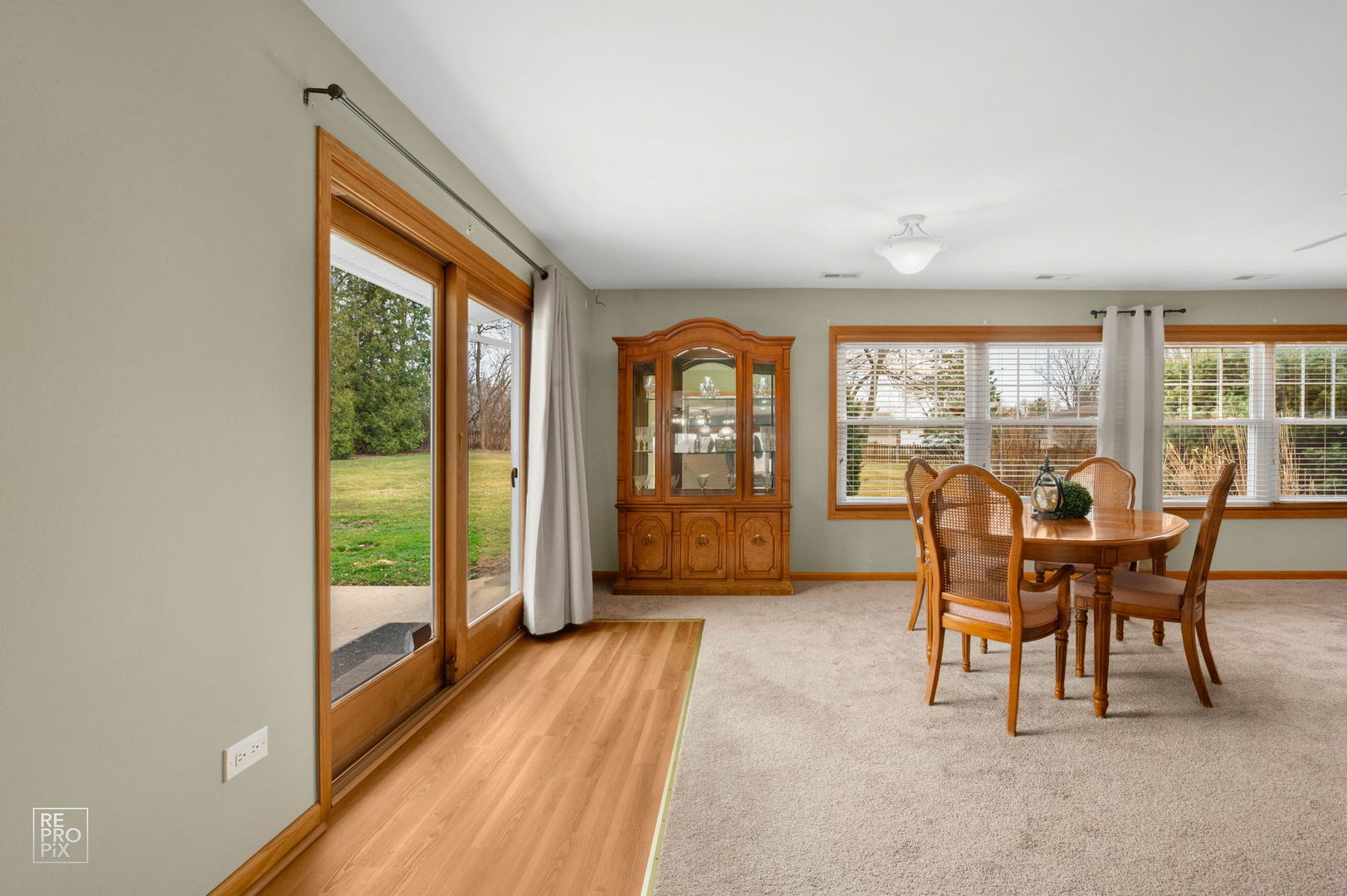 835 Bryn Mawr Avenue, Bartlett, IL 60103