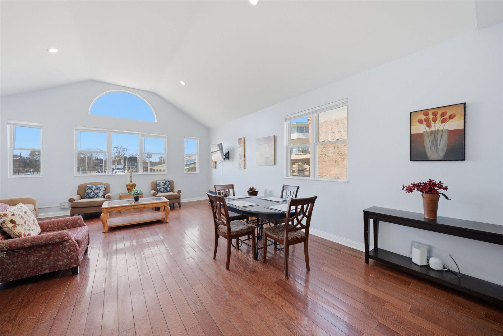 6331 S Justine Street, Chicago, IL 60636