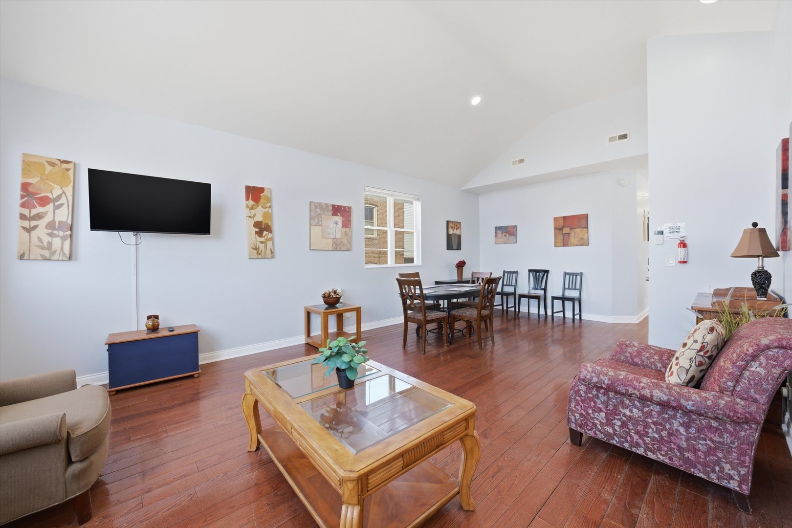 6331 S Justine Street, Chicago, IL 60636