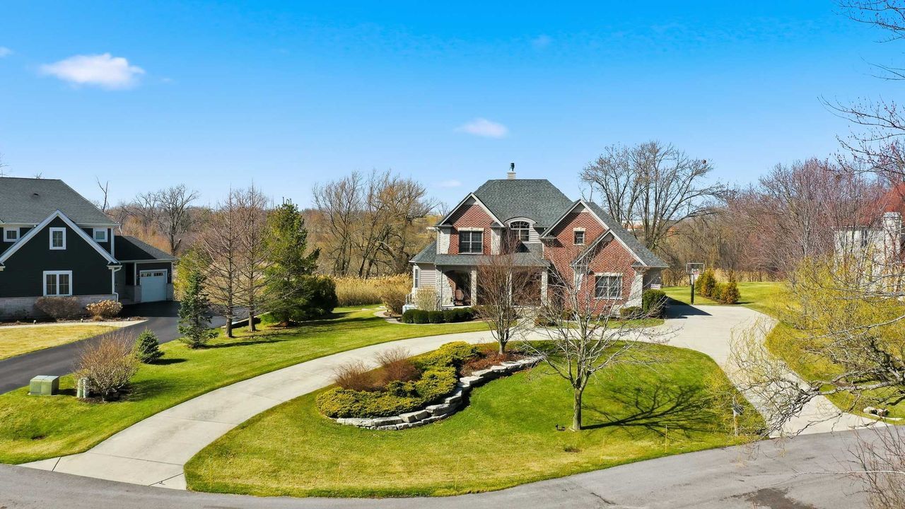 23056 Foxridge Court, Deer Park, IL 60010