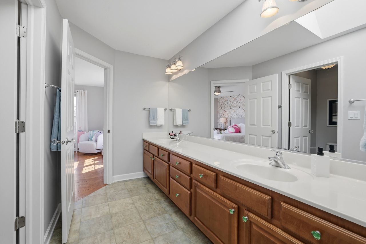 23056 Foxridge Court, Deer Park, IL 60010