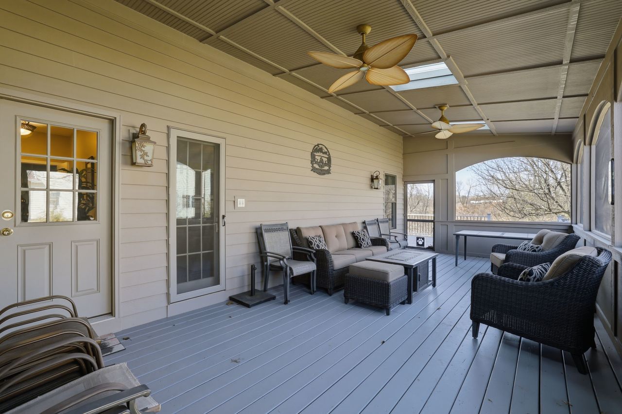 23056 Foxridge Court, Deer Park, IL 60010