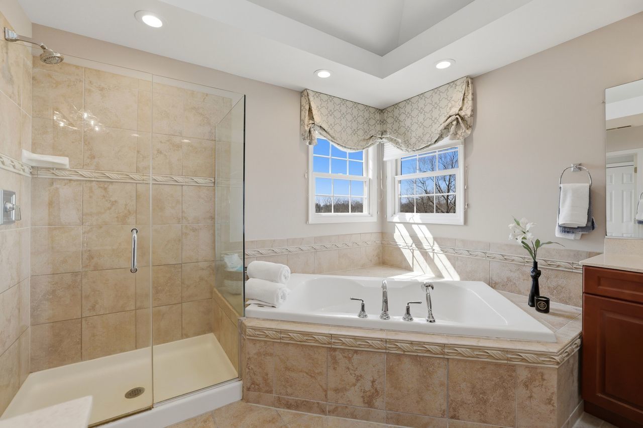 23056 Foxridge Court, Deer Park, IL 60010