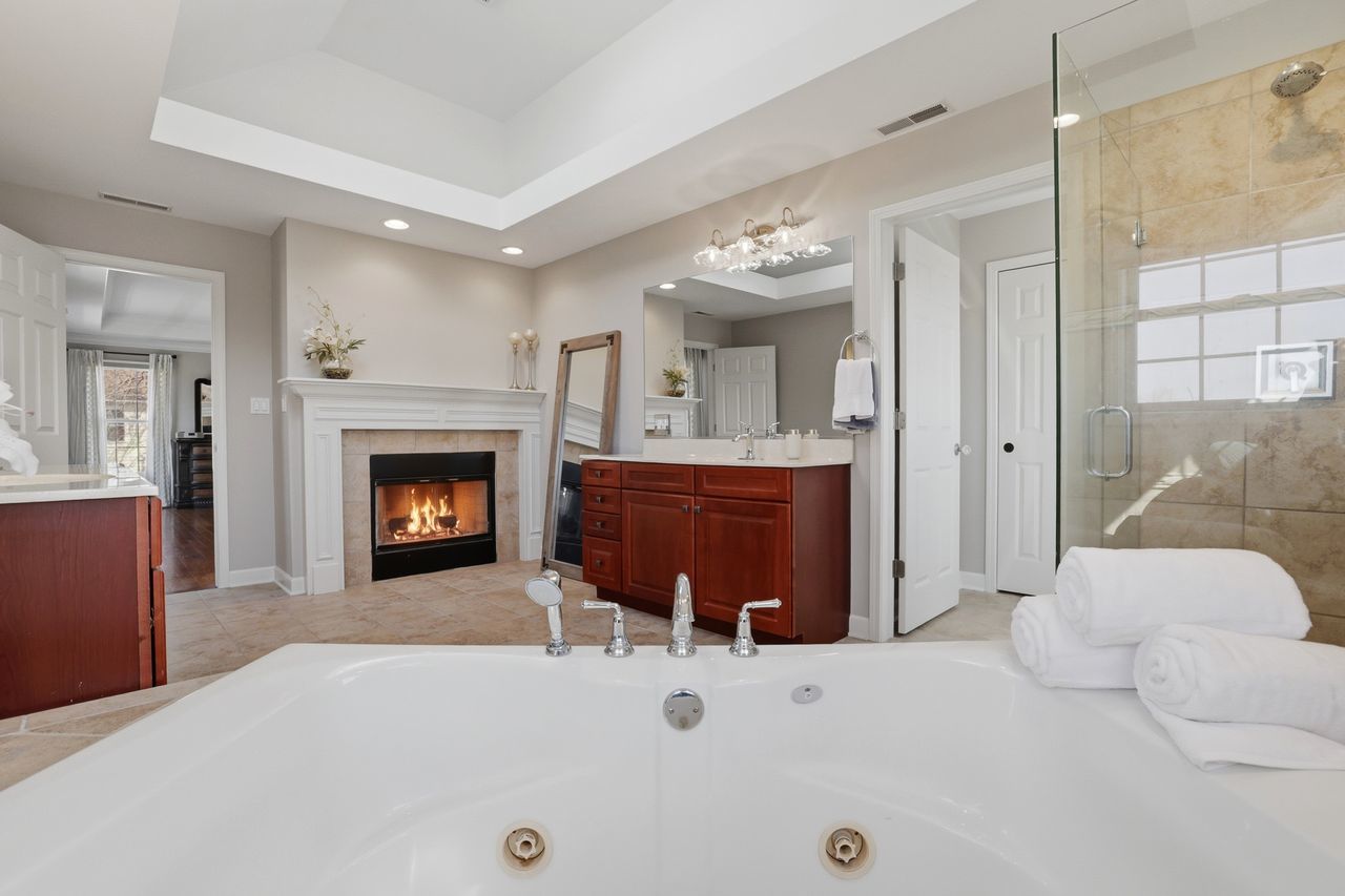 23056 Foxridge Court, Deer Park, IL 60010