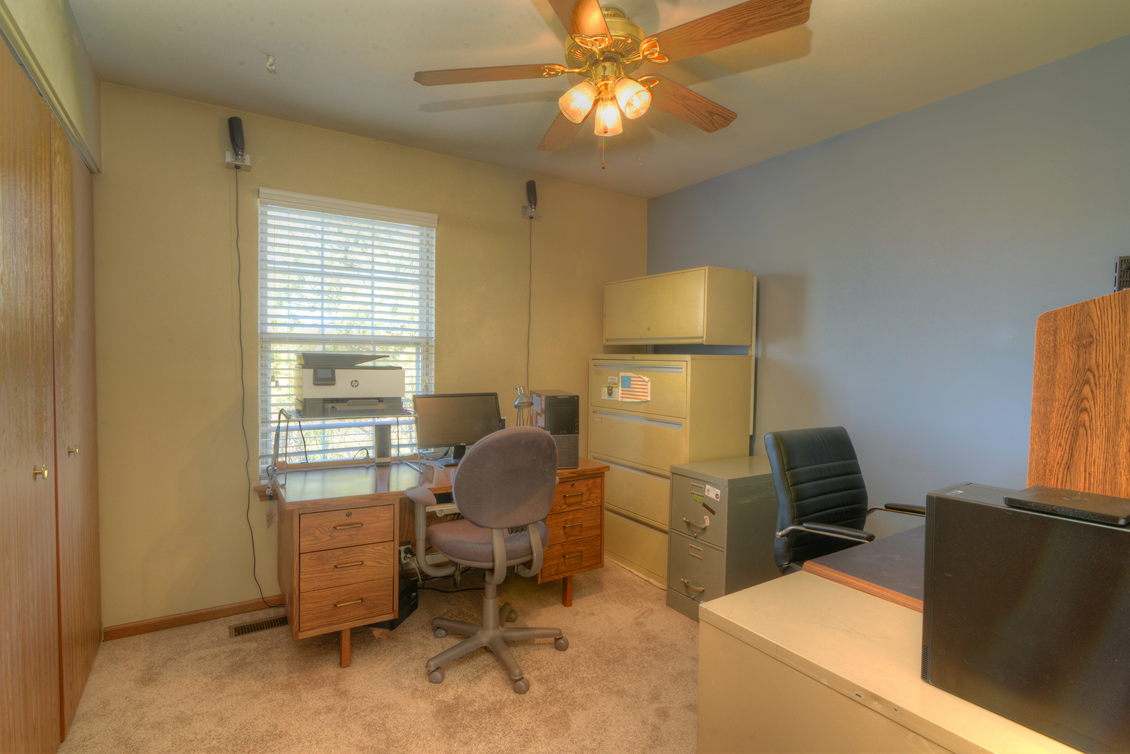 2046 Mission Hills Drive, Elgin, IL 60123