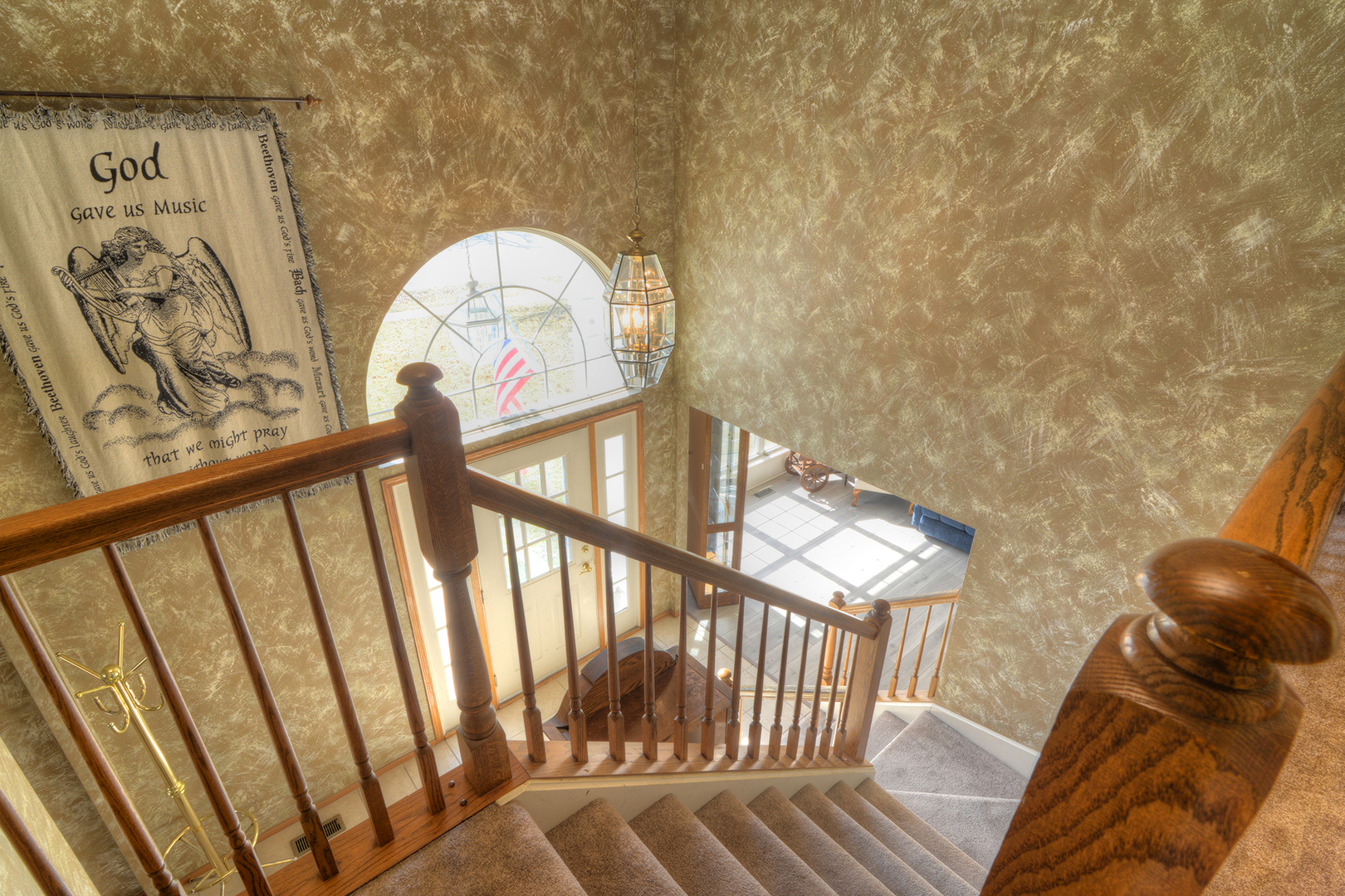 2046 Mission Hills Drive, Elgin, IL 60123