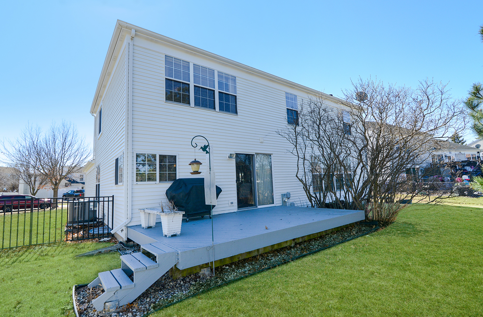 2046 Mission Hills Drive, Elgin, IL 60123