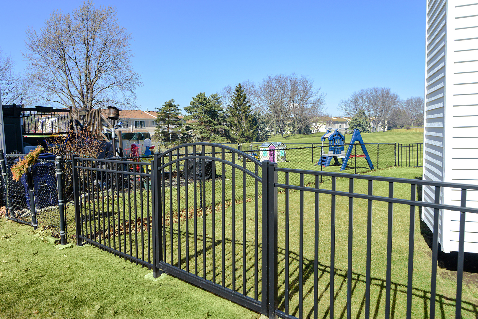 2046 Mission Hills Drive, Elgin, IL 60123