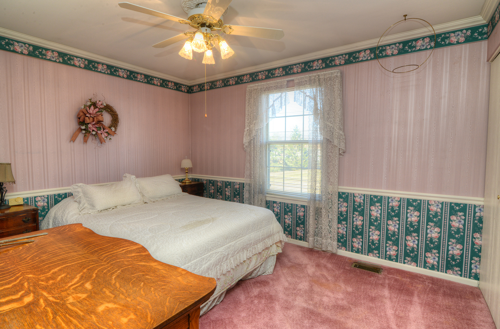 2046 Mission Hills Drive, Elgin, IL 60123