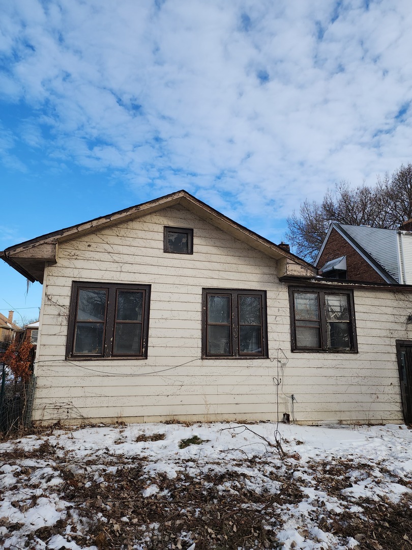 8506 S Euclid Avenue, Chicago, IL 60617