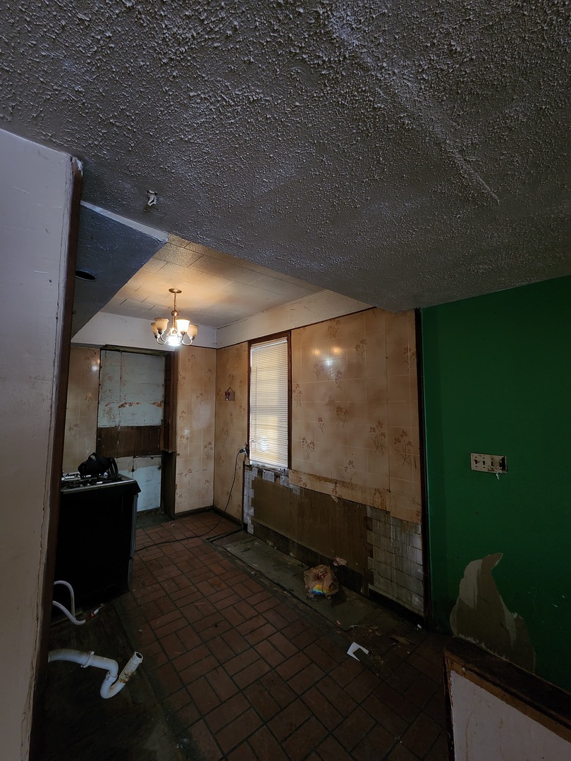 8506 S Euclid Avenue, Chicago, IL 60617