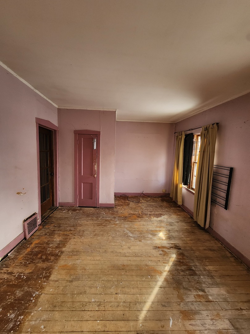 8506 S Euclid Avenue, Chicago, IL 60617