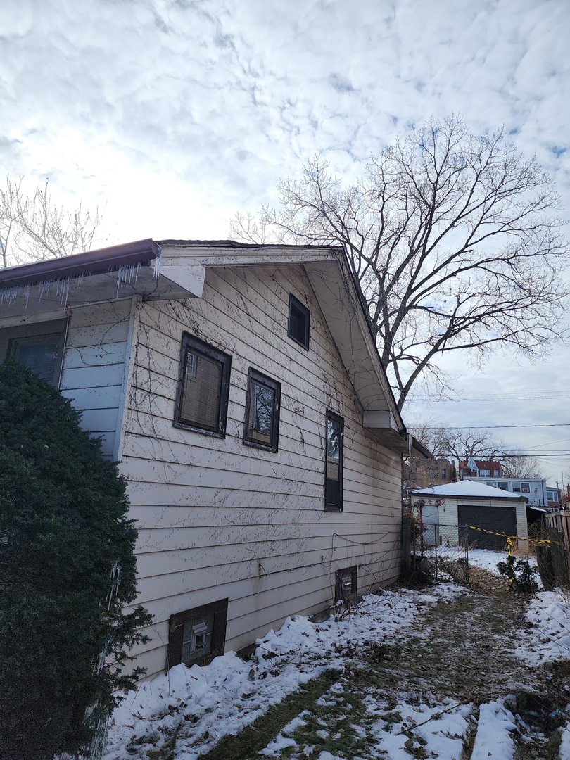 8506 S Euclid Avenue, Chicago, IL 60617