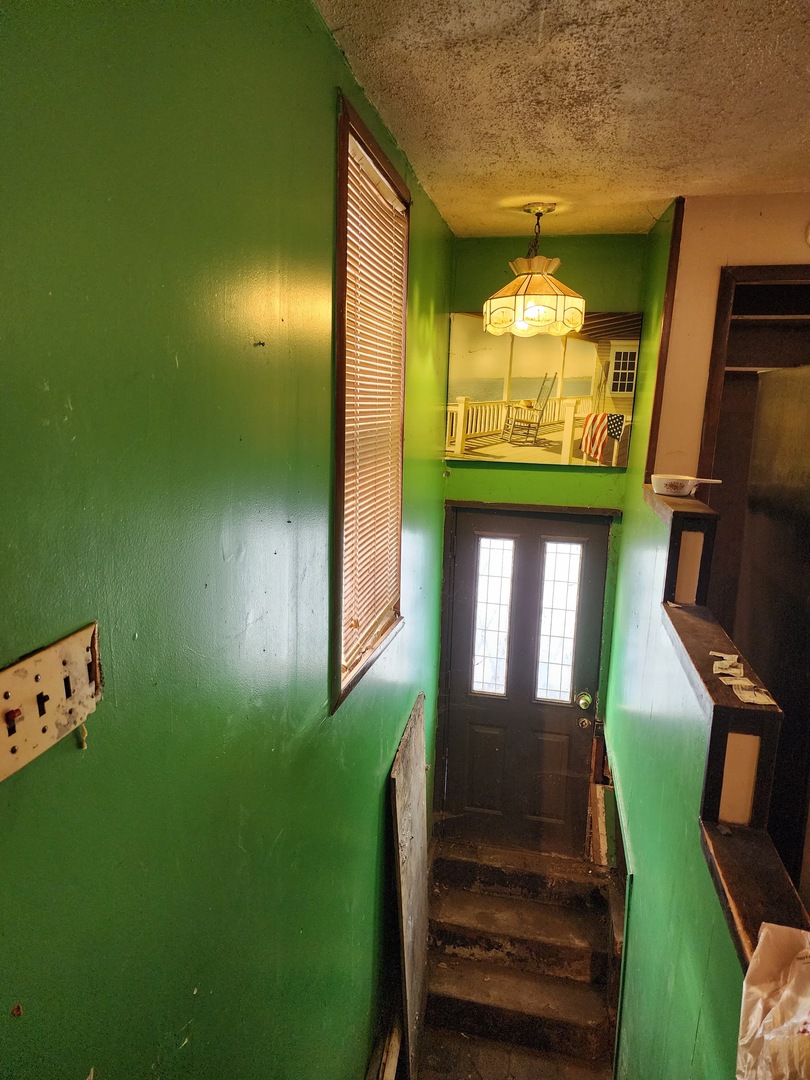 8506 S Euclid Avenue, Chicago, IL 60617