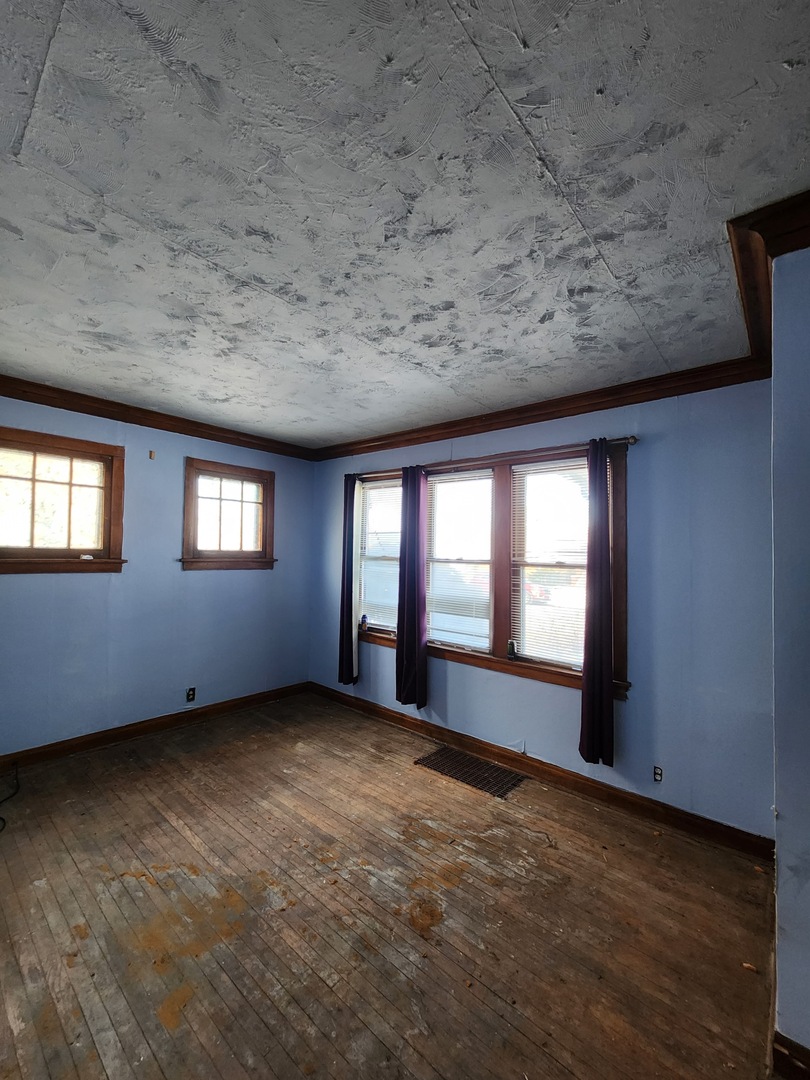 8506 S Euclid Avenue, Chicago, IL 60617