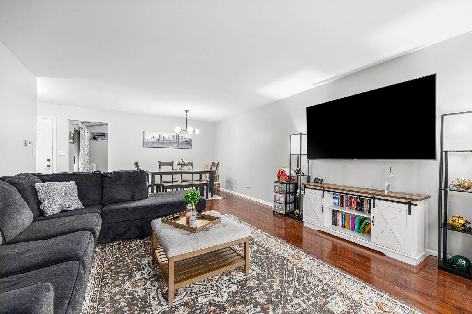 42W470 Red Bud Court, St. Charles, IL 60175