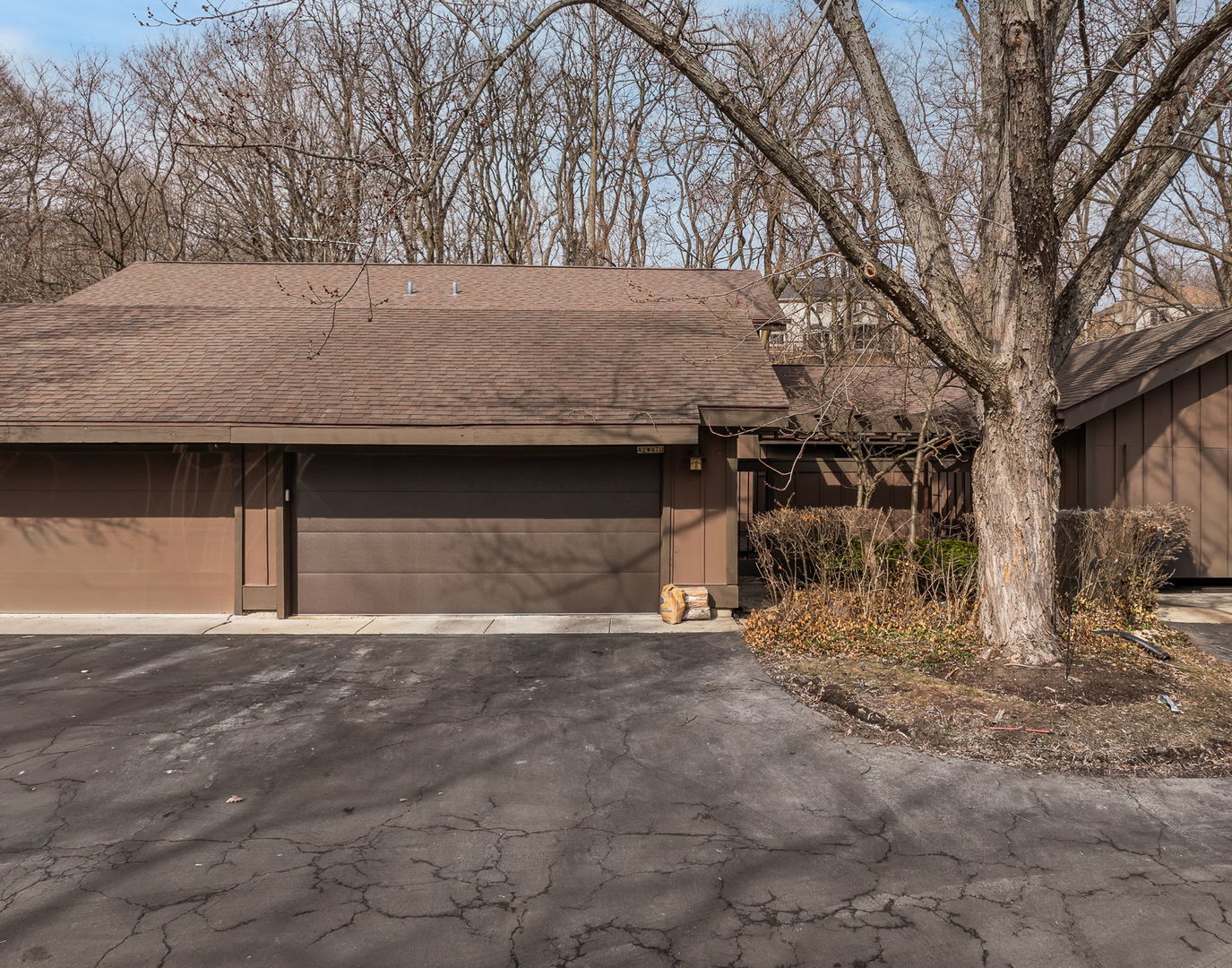 42W470 Red Bud Court, St. Charles, IL 60175