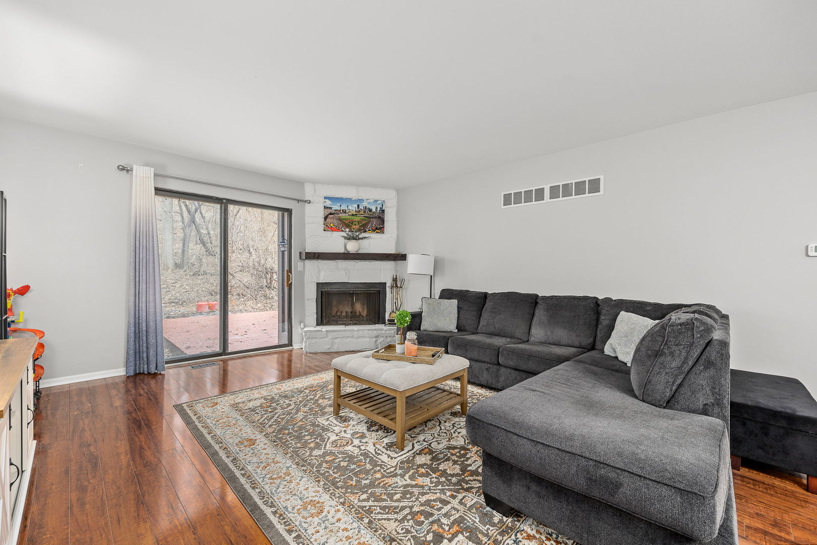 42W470 Red Bud Court, St. Charles, IL 60175