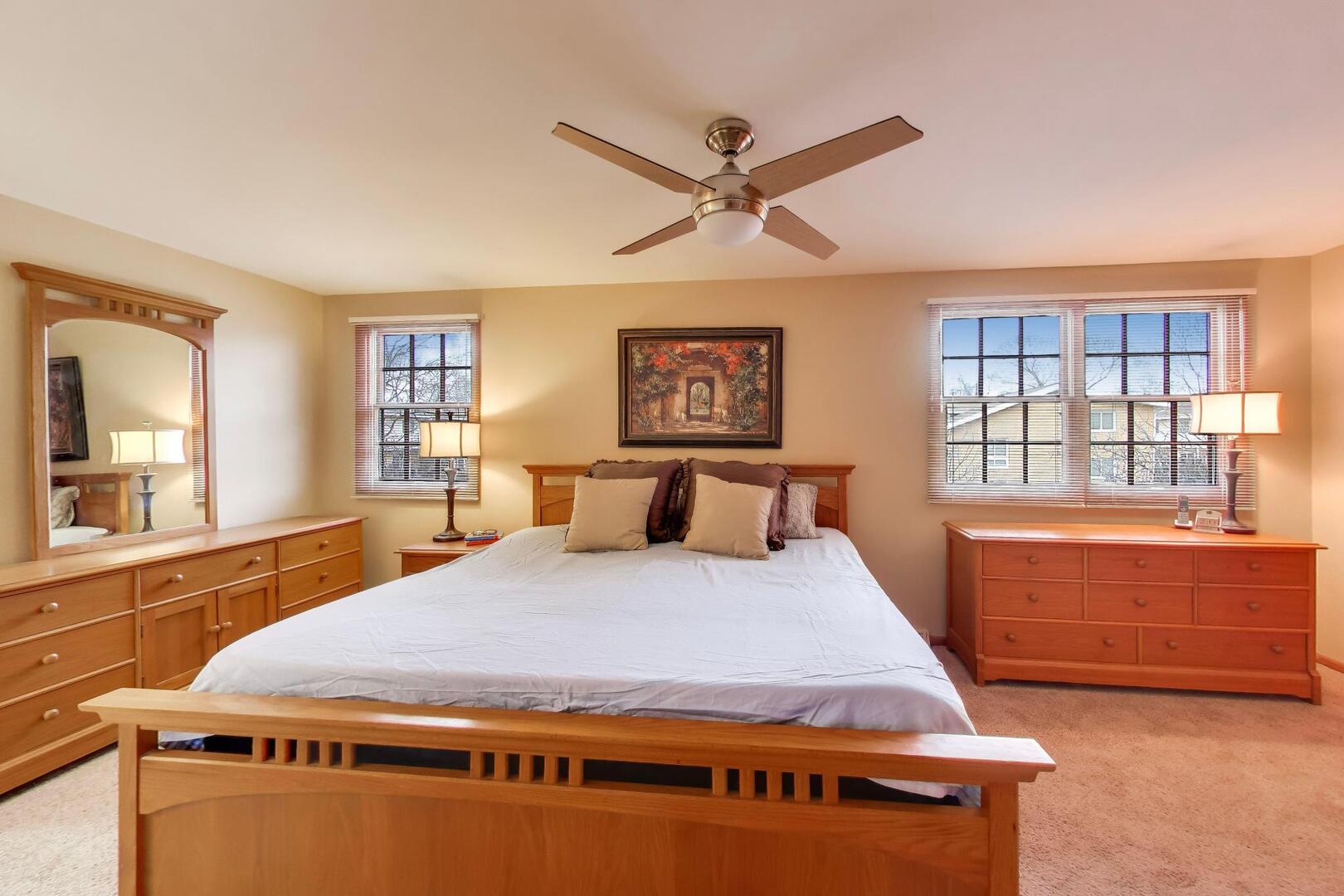 1606 N Pine Avenue, Arlington Heights, IL 60004