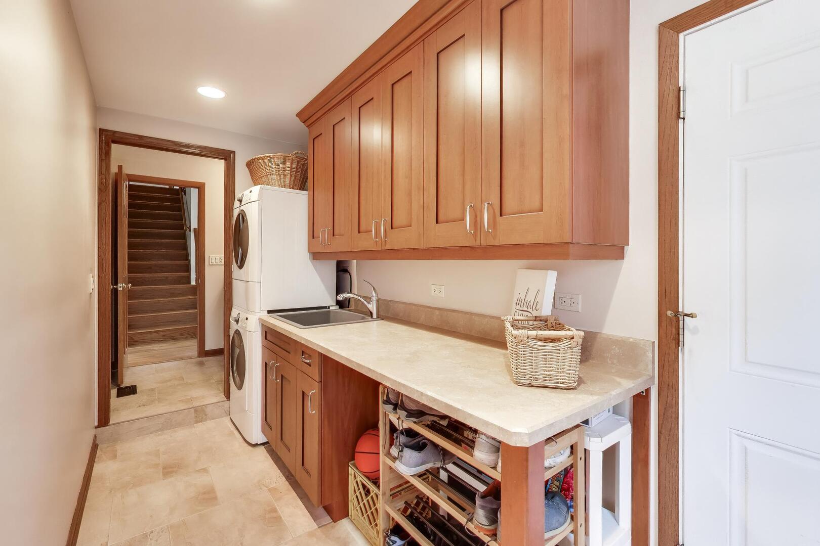 1606 N Pine Avenue, Arlington Heights, IL 60004