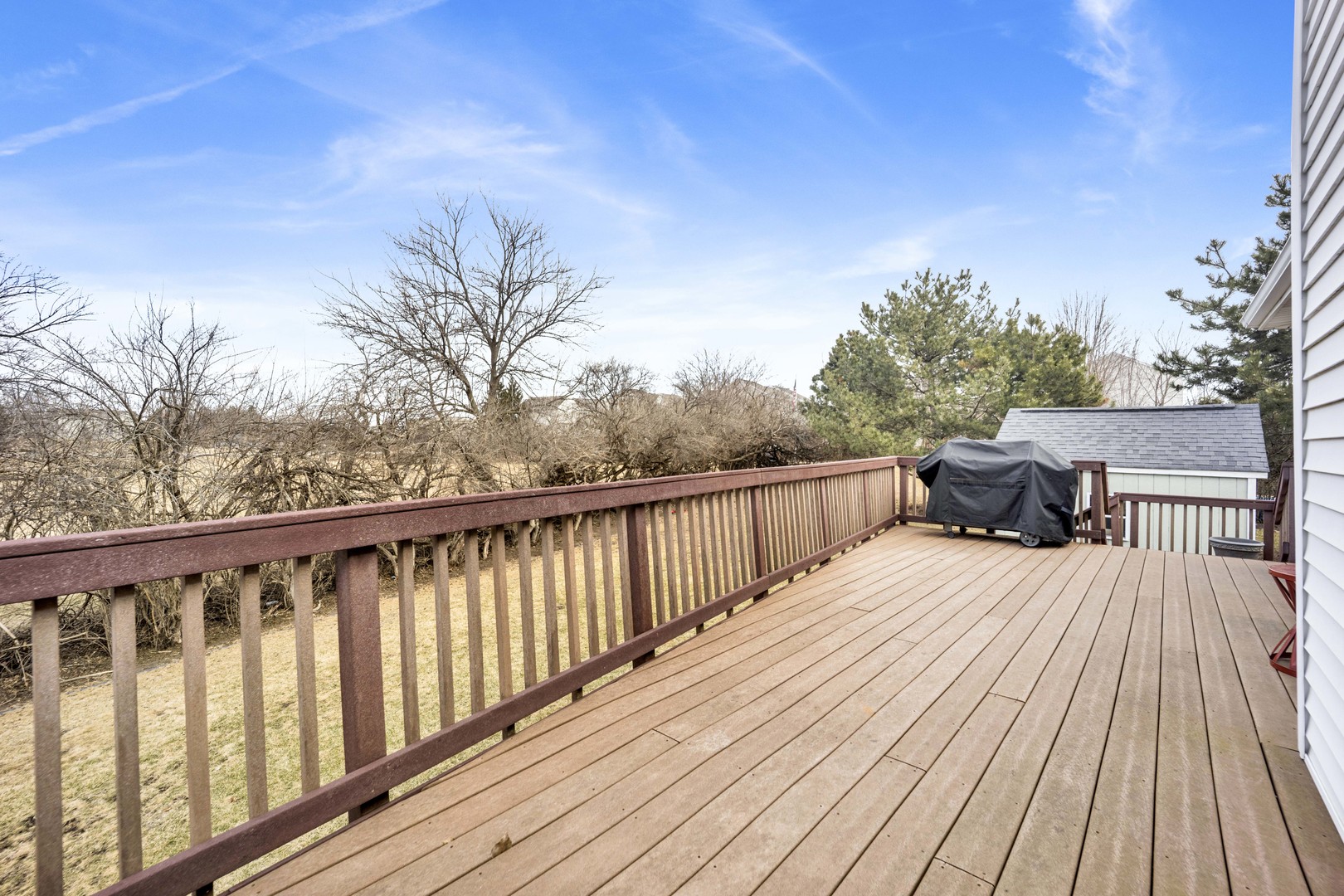 81 Parkside Court, North Aurora, IL 60542