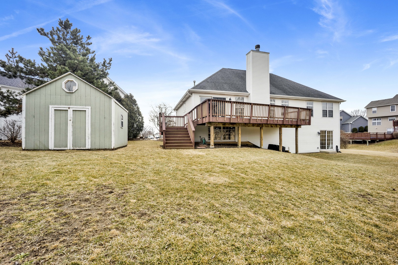 81 Parkside Court, North Aurora, IL 60542