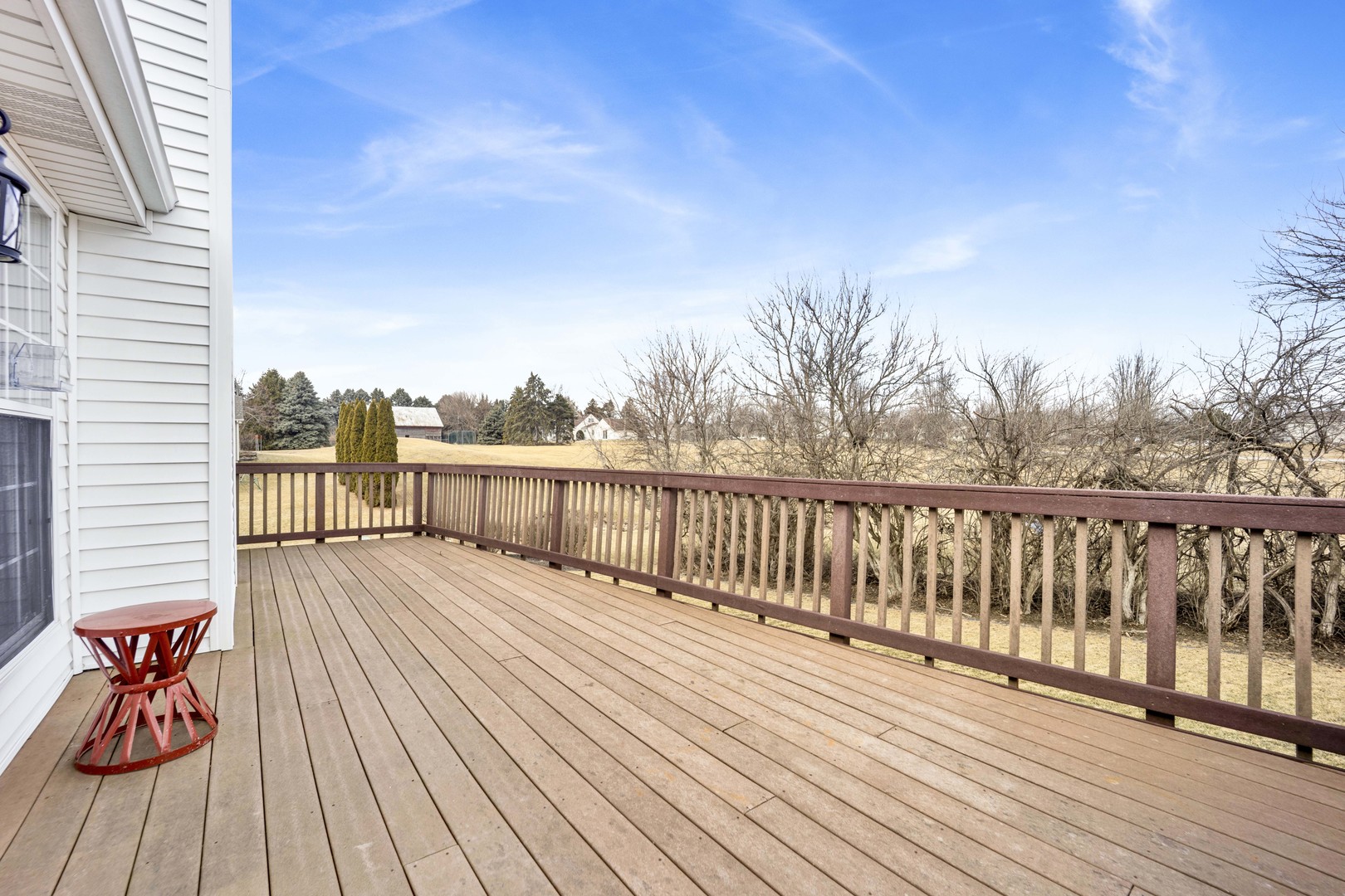 81 Parkside Court, North Aurora, IL 60542