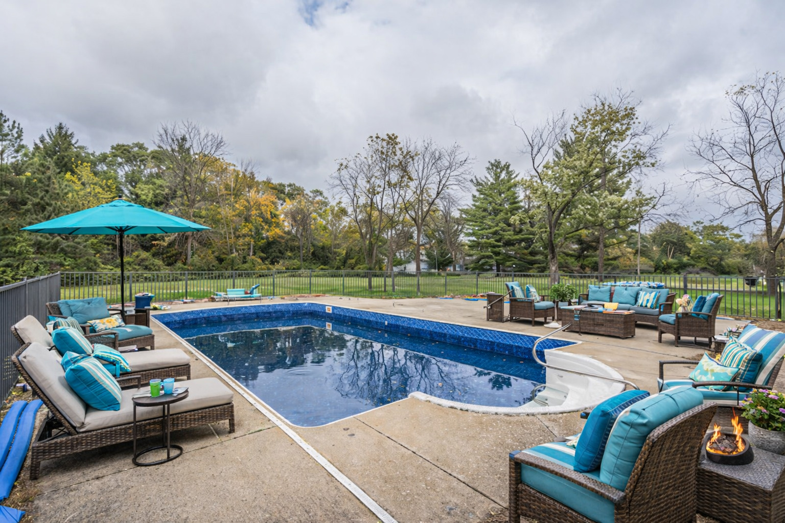 27514 N Forest Garden Road, Wauconda, IL 60084