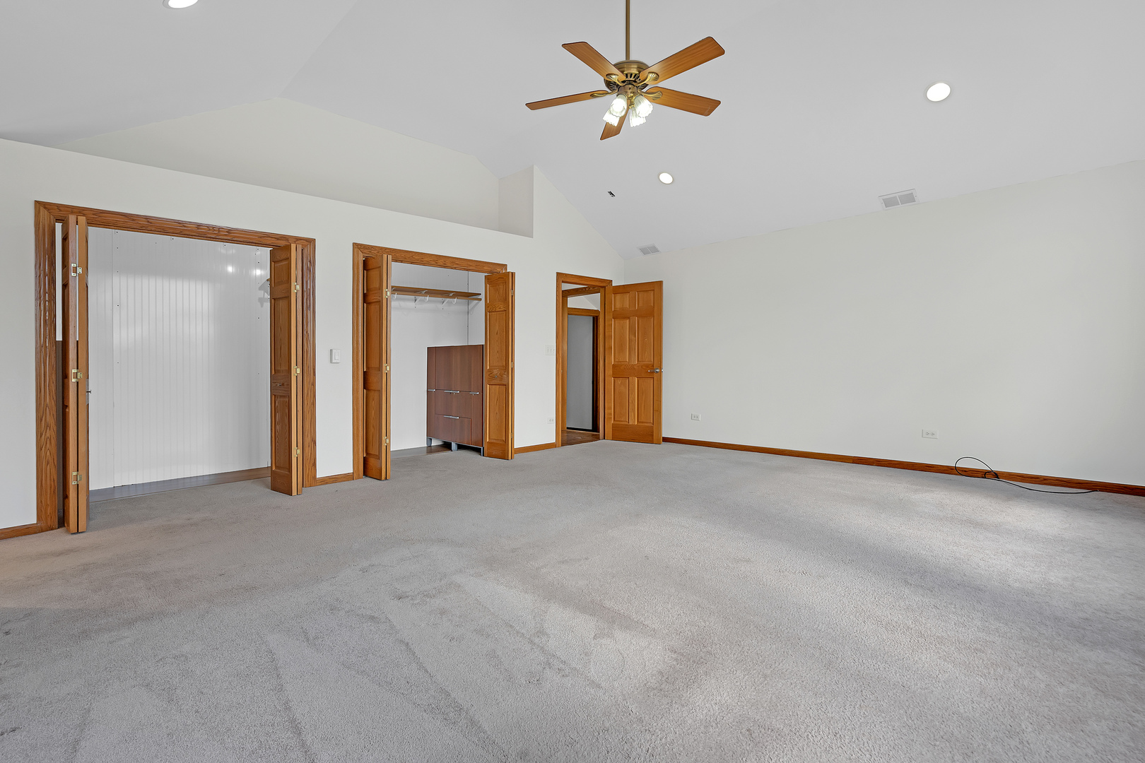 27514 N Forest Garden Road, Wauconda, IL 60084