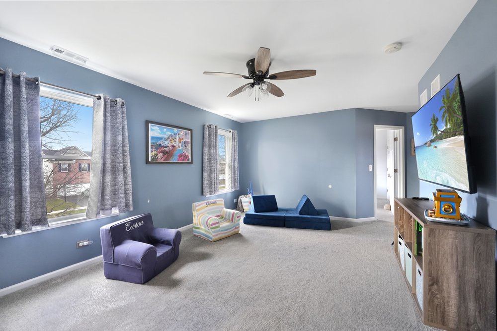 2322 Pagosa Springs Drive, Aurora, IL 60503