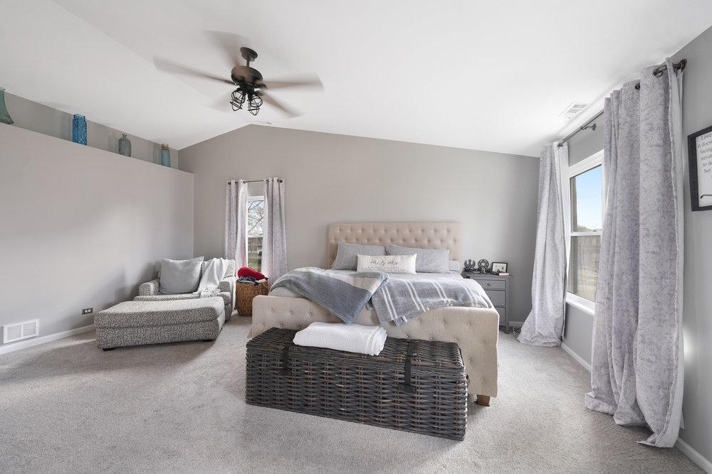 2322 Pagosa Springs Drive, Aurora, IL 60503