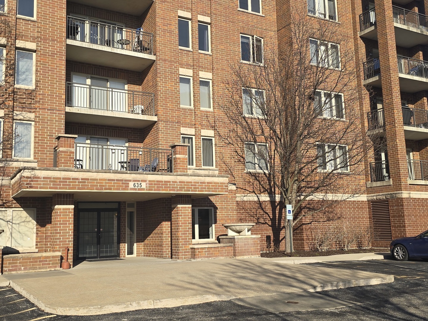 635 Perrie Drive #306, Elk Grove Village, IL 60007