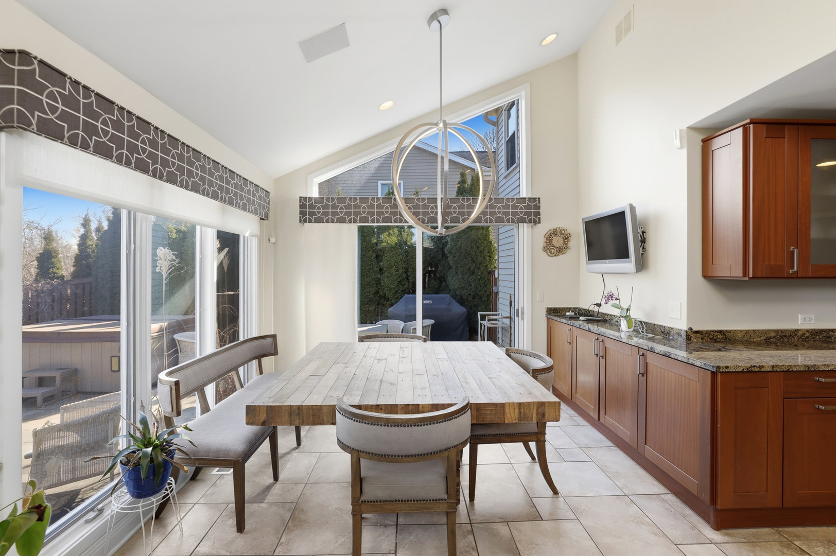 2745 Quail Lane, Northbrook, IL 60062